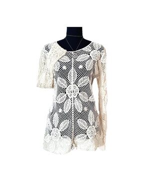 #59 FORGOTTEN GRACE ~ Artisan Cream Cotton Knitted Top w/Floral Design size L